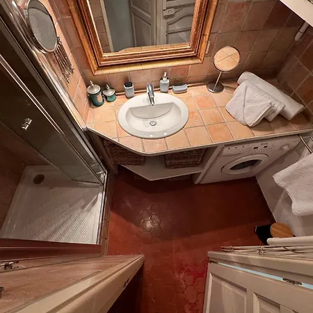 2-bedrooms Cosy Flat - 1 Minute Walk To Port Vauban 昂蒂布