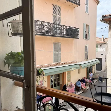 Διαμέρισμα 2-bedrooms Cosy Flat - 1 Minute Walk To Port Vauban *